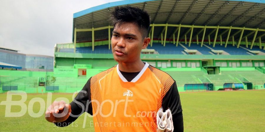 Sempat Jadi Pilihan Utama, Kiper Arema FC Ini Perlahan Tersisih dari Skuat Utama Singo Edan
