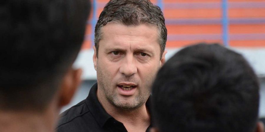 Miljan Radovic Pegang Nama Pemain Berpaspor Asia untuk Persib Bandung