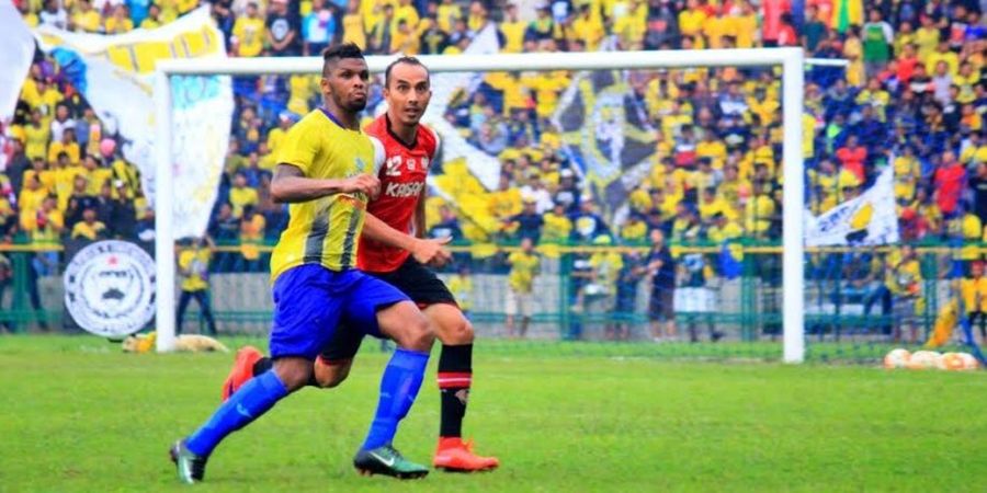 Persegres Cetak Empat Gol, Patrick da Silva Sumbang 'Hat-trick'