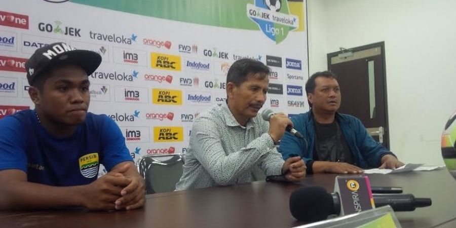 Kata-kata Djadjang Nurdjaman Seusai Persib Ditahan Borneo FC