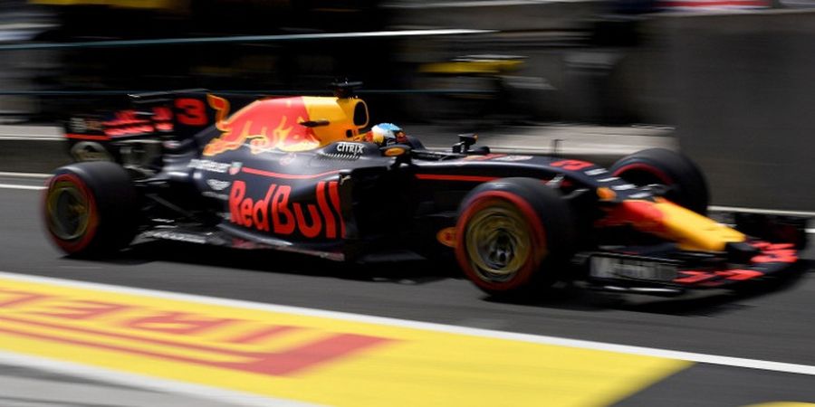 Daniel Ricciardo Jadi yang Tercepat pada Sesi Kesatu Tes Pramusim F1 2018 di Barcelona