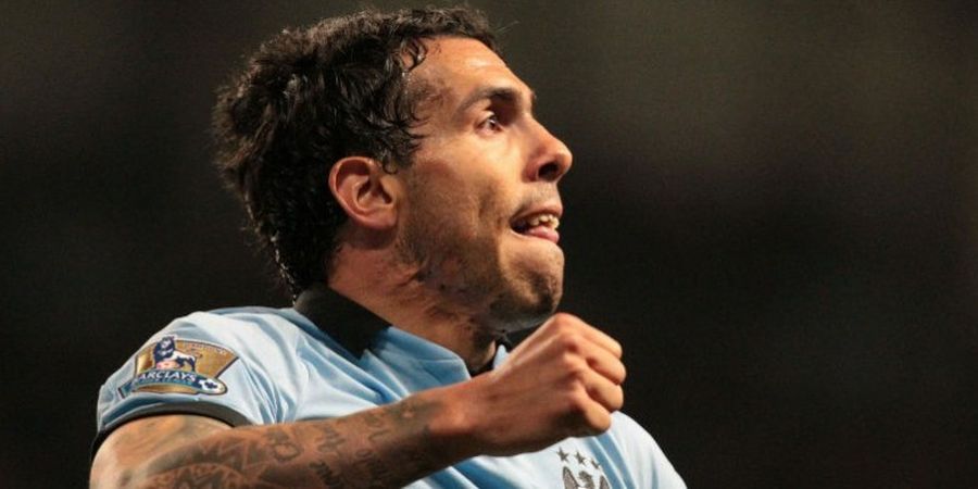 Carlos Tevez Paksa Lionel Messi Agar Tak Pensiun dengan Katakan Hal Ini