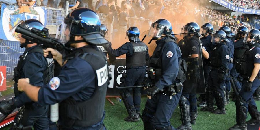 Liga Prancis Sempat Ditunda Gara-gara Suporter Klub Terlibat Kerusuhan