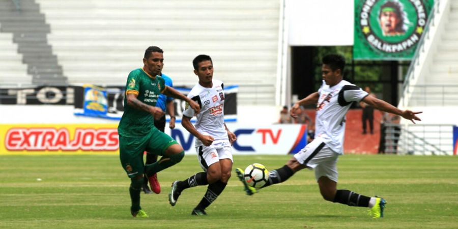 Sriwijaya FC Vs Madura United - Banjir Peluang, Skor Masih Sama Kuat di Babak Pertama