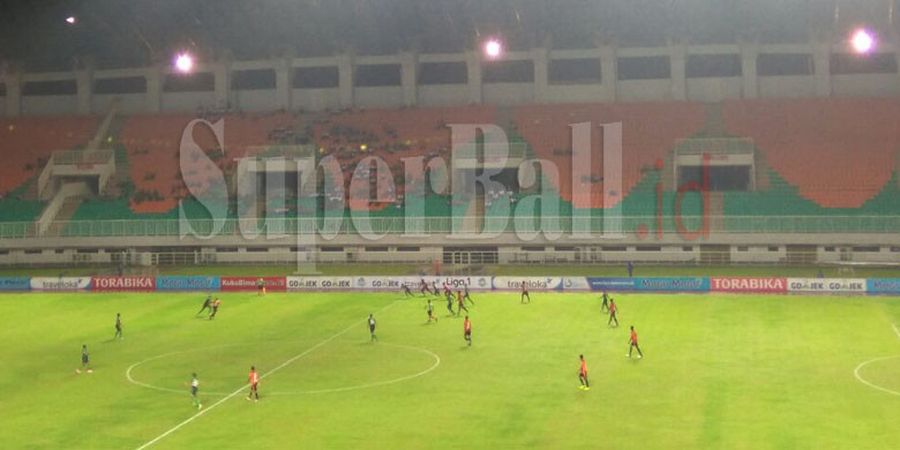 Dua Gol Penalti Bawa PS TNI Menang atas Perseru Serui
