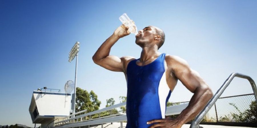 Dengan Cara Menyenangkan Ini, Pasti Kita Akan Minum Air Putih Lebih Banyak Setiap Hari