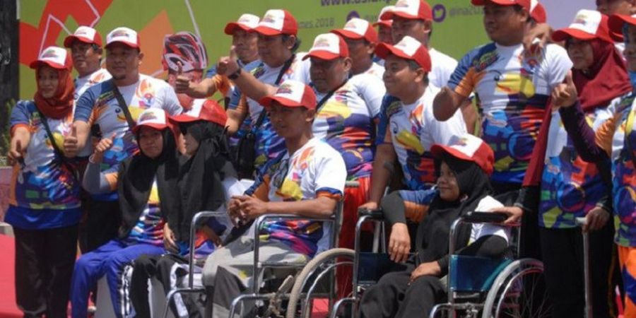 Masyarakat Ternate Antusias Menyambut Kirab Obor Asian Para Games 2018