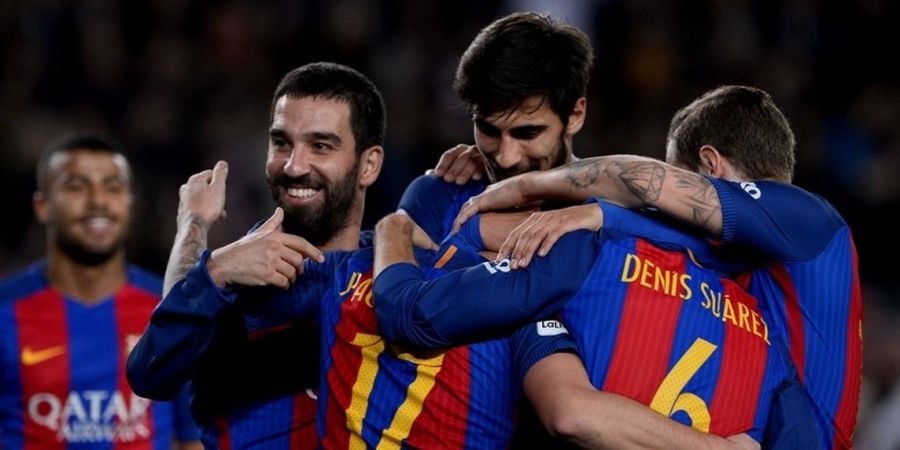 Striker Barcelona Lupa Cara Selebrasi