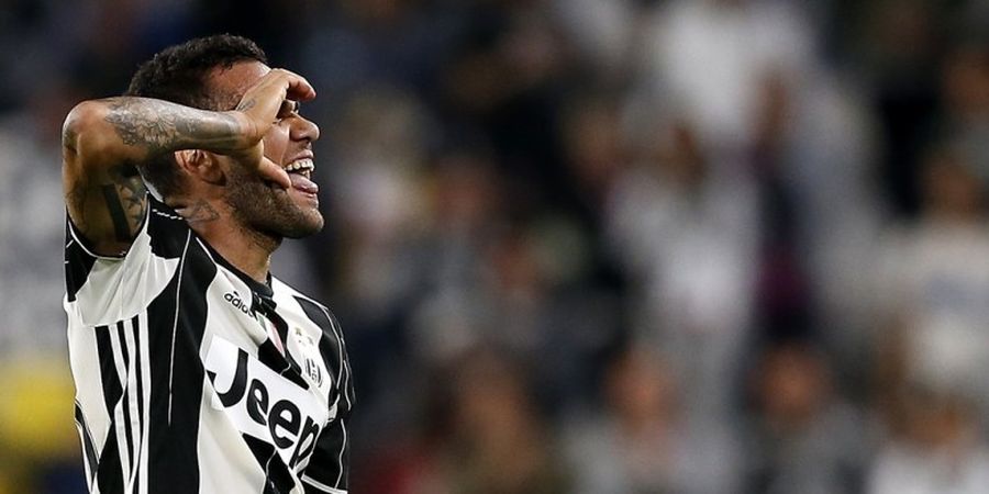 Dani Alves Masih Lakukan Hal Ini Meski Tak Lagi di Bacelona dan Juventus