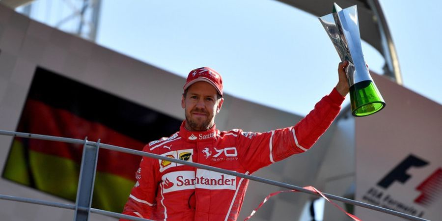 Formula 1 GP Singapura 2017 - Sebastian Vettel Raih Pole Position Ke-4 di Sirkuit Marina Bay