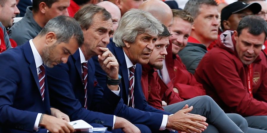 Penyesalan Manuel Pellegrini hingga Objek Asing yang Memasuki Lapangan dalam Kekalahan West Ham United