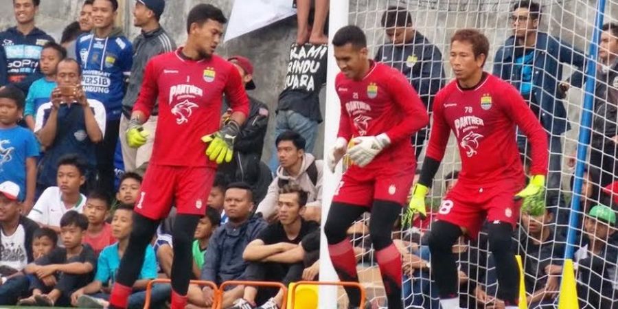 Pelatih Kiper Persib Hati-Hati Tentukan Penjaga Gawang Utama