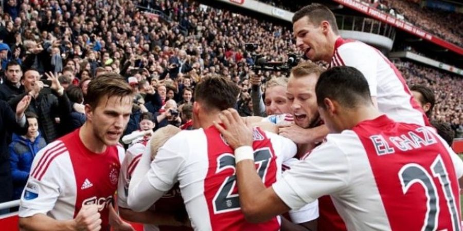 Ajax Pimpin Eredivisie Usai Bungkam PSV