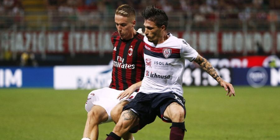 Cedera Parah Bikin Bek AC Milan Ini Harus Menepi Selama Enam Bulan