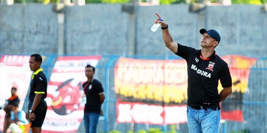 Madura United Menang Lima Gol di Surabaya