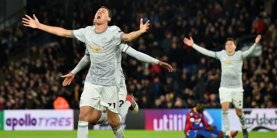 Viral, Petugas Keamanan Crystal Palace Ikut Berselebrasi Rayakan Gol Kemenangan Manchester United