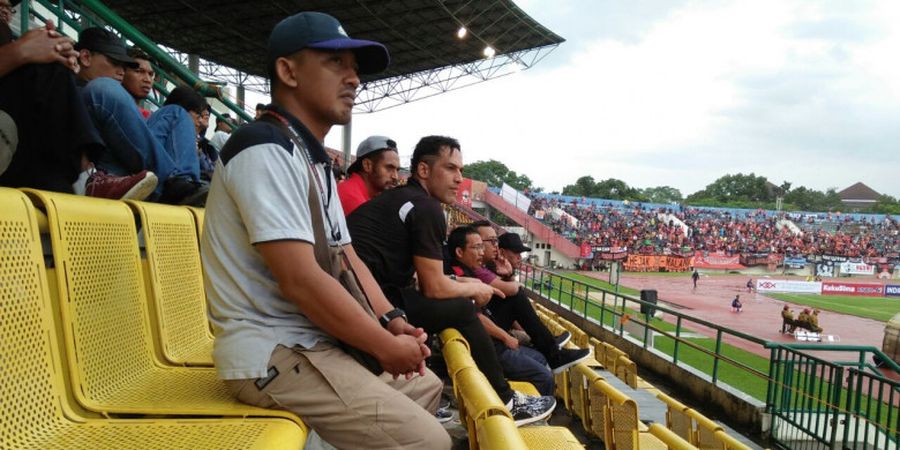 Persija Vs PSMS - Tujuh Pilar Macan Kemayoran Menepi di Tribune Stadion Manahan