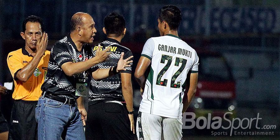 Transfer Liga 1 - PSIS Semarang Selangkah Lagi Dapatkan Bek PS Tira