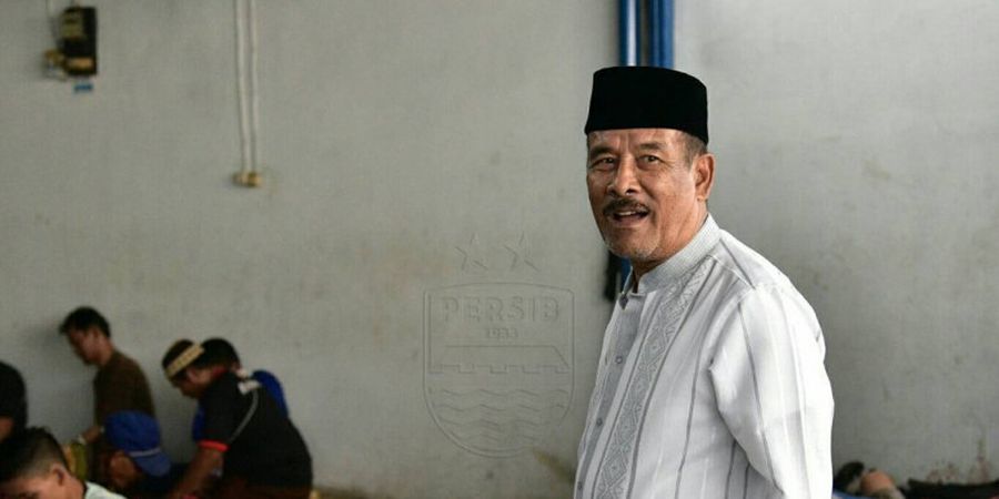 Umuh Muchtar Pensiun, Robert Alberts Akan Merangkap sebagai Manajer Persib?