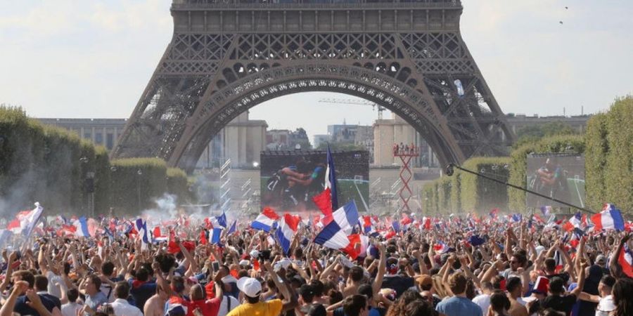 Mudik sebagai Juara Dunia,  Timnas Prancis Disambut Meriah di Rumah