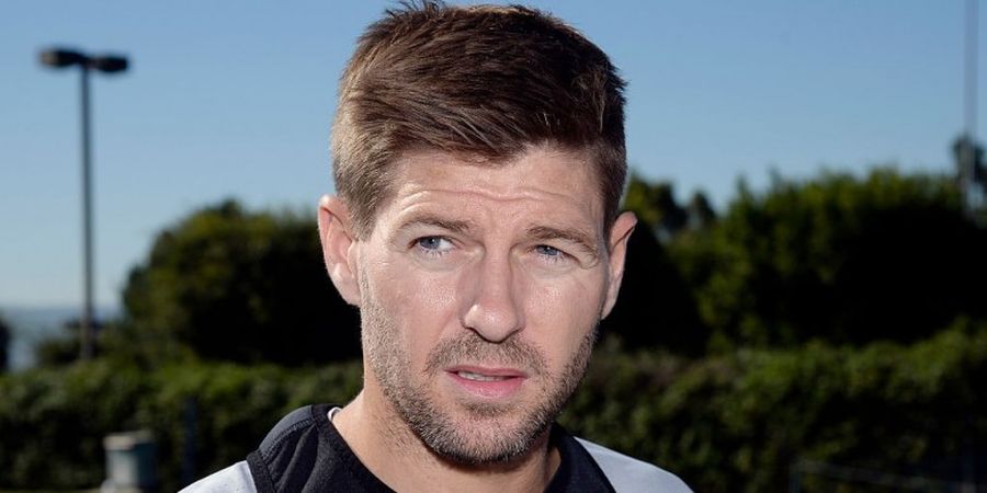 Gerrard Benarkan Adanya Tawaran dari Klub Kasta Ketiga Inggris