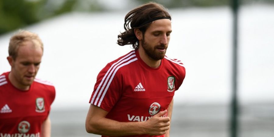 Sevilla FC Inginkan Joe Allen