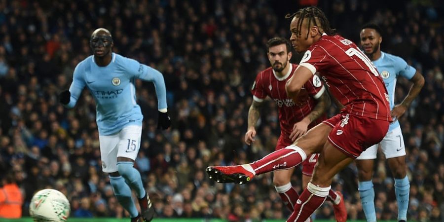 Hasil Babak I dan Link Live Streaming Manchester City Vs Bristol City - Kecerobohan Bek Tuan Rumah Harus Dibayar Mahal