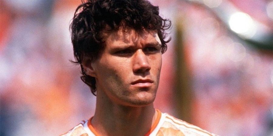 Van Basten Ucapkan Kata Kontroversial Soal Rivalitas Messi dan Ronaldo