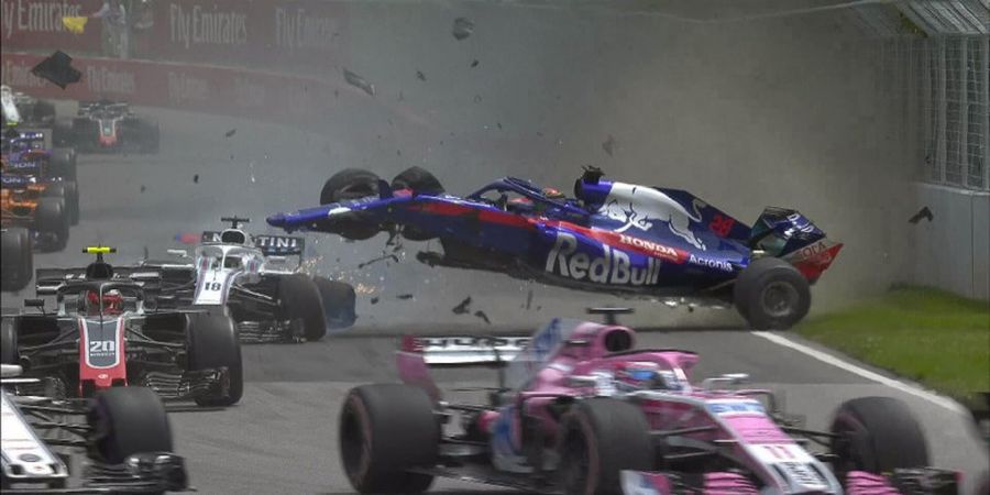 Pebalap Toro Rosso Dinyatakan Baik-Baik Saja meski Mobilnya Terbang ke Luar Lintasan
