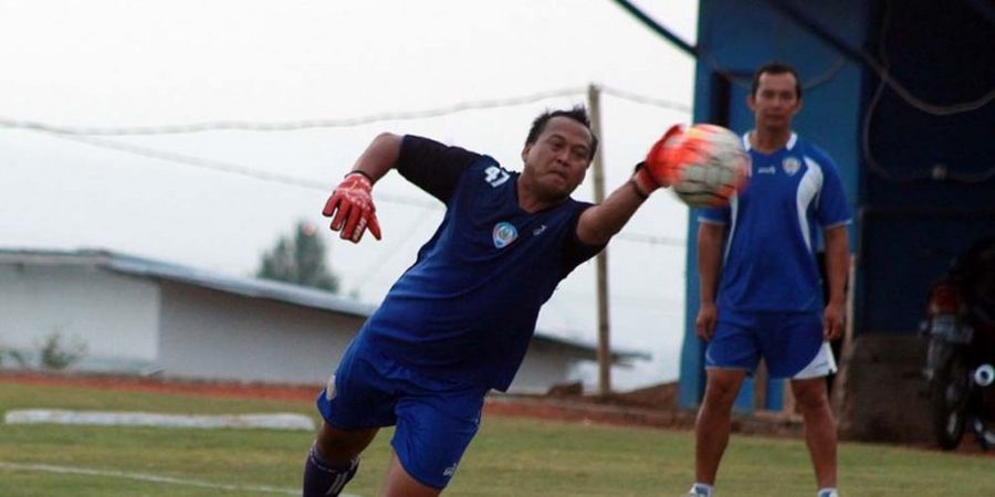 Kepercayaan Membuat Naluri Kiper Gaek Arema Kembali