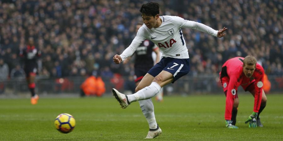 Babak Pertama Tottenham Hotspur Vs Huddersfield Town - Tuan Rumah Unggul Lewat Gol ke-14 Son Heung-Min