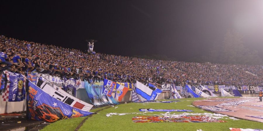 Arema FC Launching Jersey Terbaru, Kalau Beli Dapet Bonus!