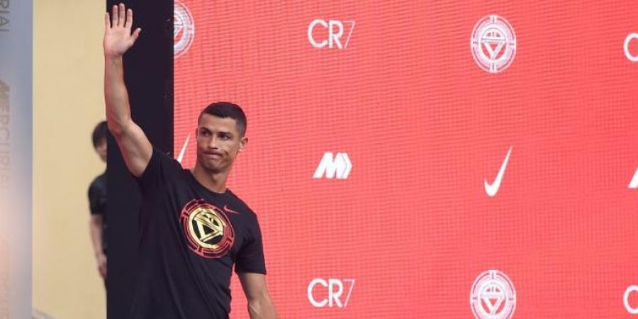 Tur di China, Cristiano Ronaldo Dikritik Habis-habisan oleh Presenter Kenamaan Gara-gara Bersikap Begini