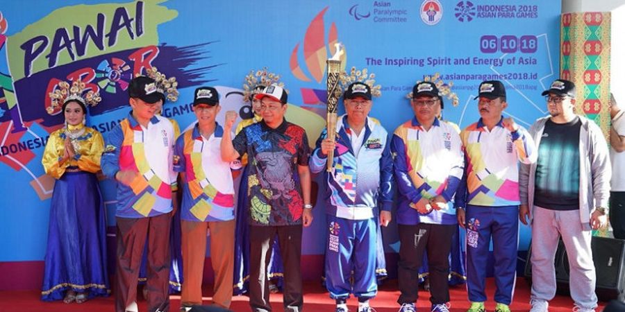 Pawai Obor Asian Para Games 2018 Disambut 10.000 Orang di Medan