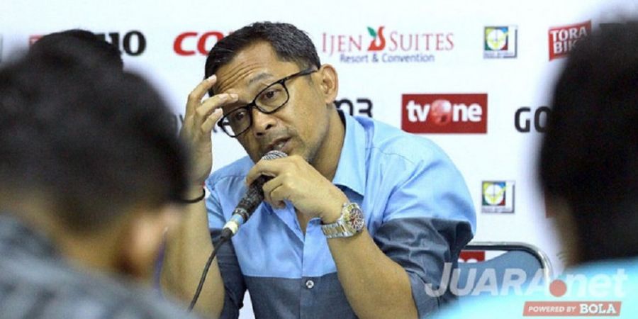 Aji Santoso Dikabarkan Besut Persela, Pelatih asal Malang Ini Main Teka-teki