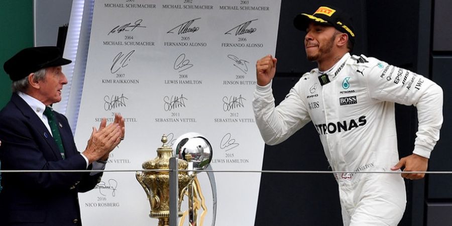 Legenda F1 Inggris Nilai Lewis Hamilton Berpeluang Direkrut Red Bull dan Ferrari