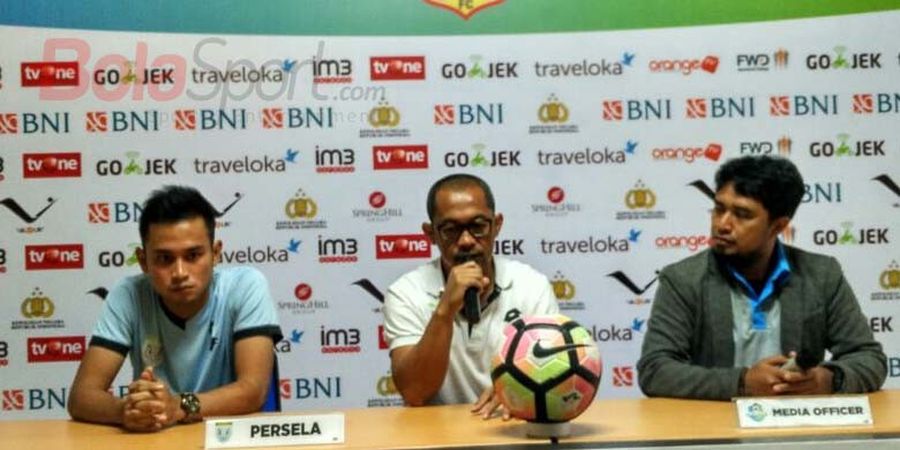 Bhayangkara FC Vs Persela - Aji Santoso: Kami Tak Sekedar Jalan-jalan