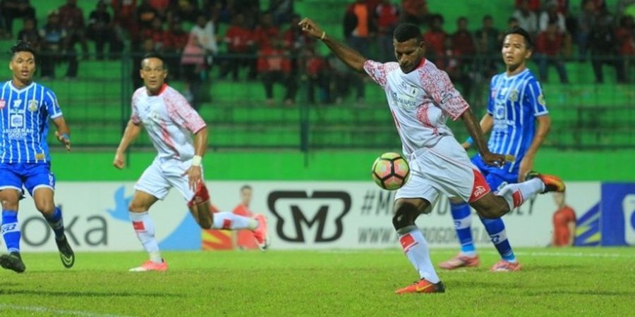 Tekuk Barito Putera, Persipura Kuntit PSM Makassar di Puncak Liga 1