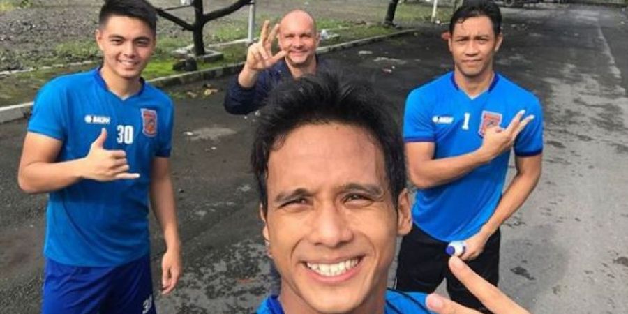 Para Penjaga Gawang Borneo FC Ini Pupuk Semangat untuk Menjadi Lebih Baik