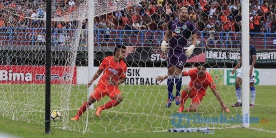 Liga 1 2018 - Kebobolan Dulu, Borneo FC Ditahan Persela pada Babak Pertama