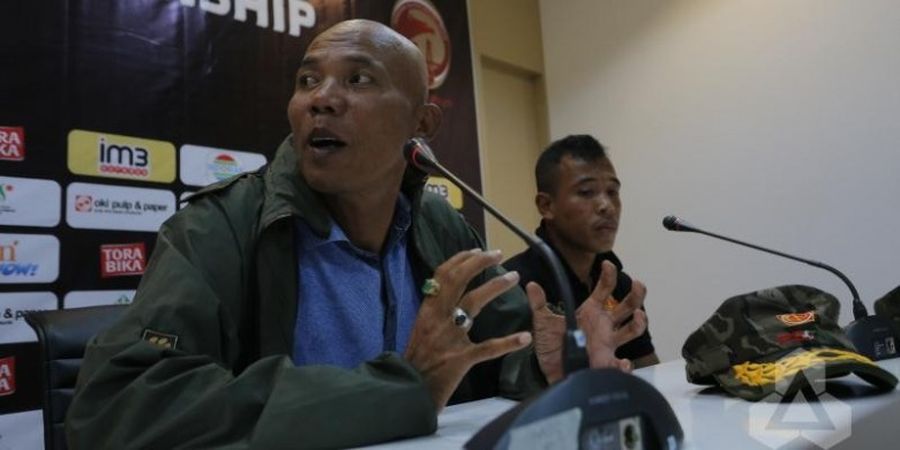 Kaki Kirinya Bengkak, Eks Pelatih PS TNI Dirawat di Rumah Sakit