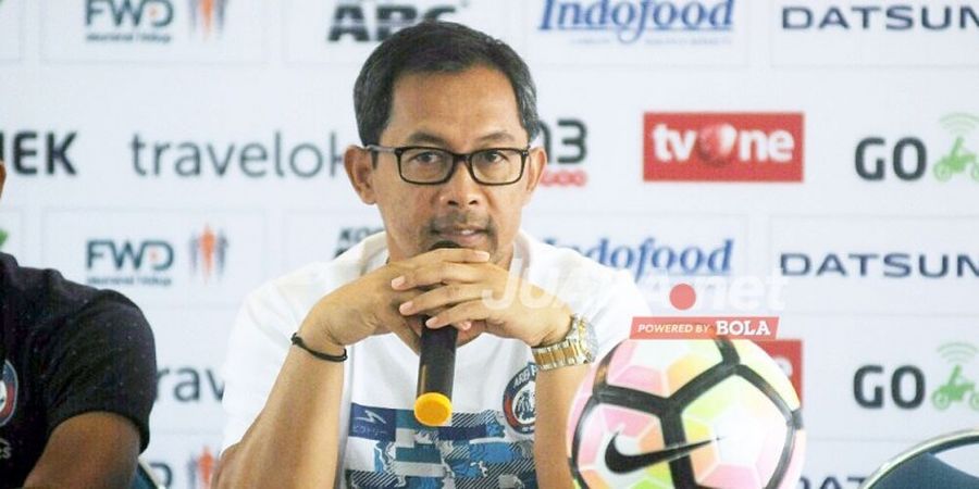 Aji Santoso Sebut Persamaan Arema FC dengan Manchester City 