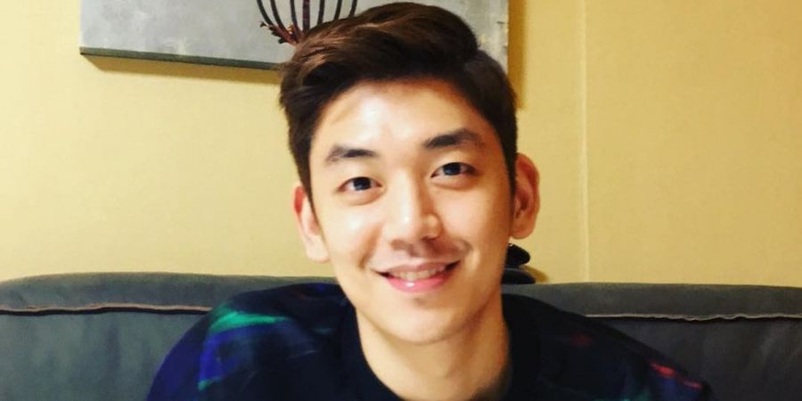 10 Foto Lee Yong Dae, Atlet Bulutangkis Korea yang Bikin Hati Meleleh