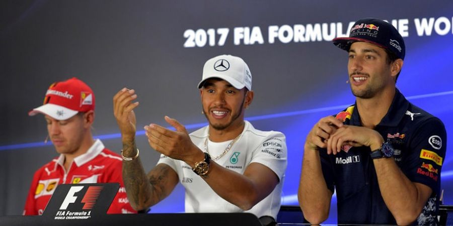 Hamilton Berpeluang Jadi Rekan Satu Tim Ricciardo pada Masa Mendatang