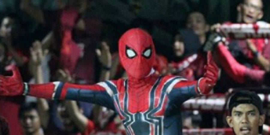 Dukung PSM Makassar, Spiderman Harus Pulang dengan Gigit Jari?