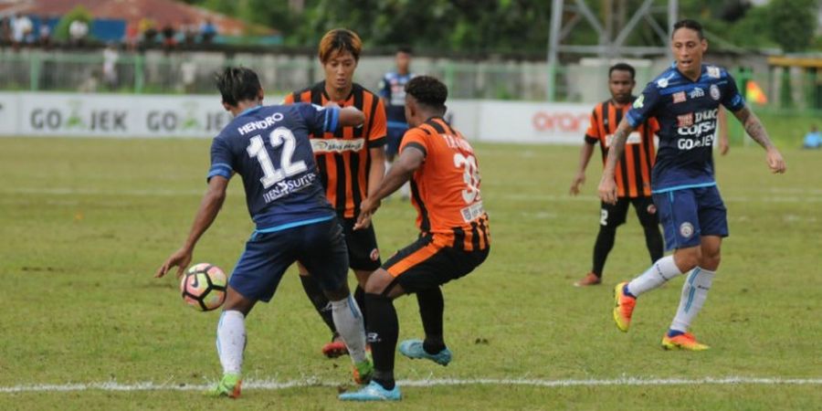 Arema FC Kalah dari Perseru, Adam Alis Sebut Hal yang Licin Ini Ganggu Mereka