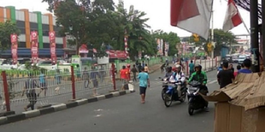 Bentrok Antar Suporter di Pasar Rebo Jakarta, Lalu Lintas Sempat Macet