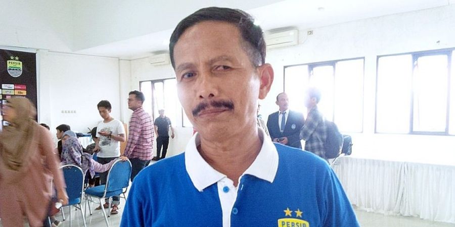 Persib Lepas Pemain Muda, Djadjang Nurdjaman Punya Pesan Penting