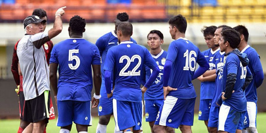 Turunkan Pemain Baru, Persib Bandung Ungguli Maung Ngora di Laga Uji Coba