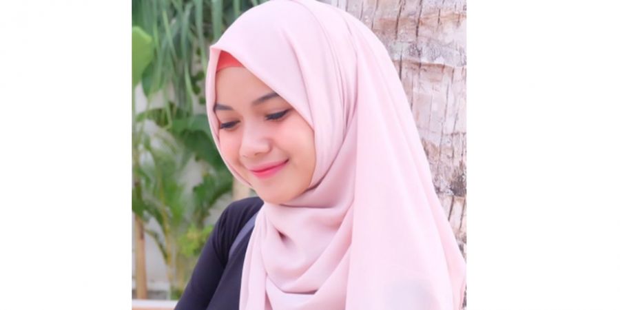 Mengenal Lebih Dekat Hijabers Cantik Kekasih Kiper Timnas U-22 Indonesia